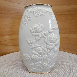 Lenox Masterpiece Rose Vase Ivory With Gold Trim